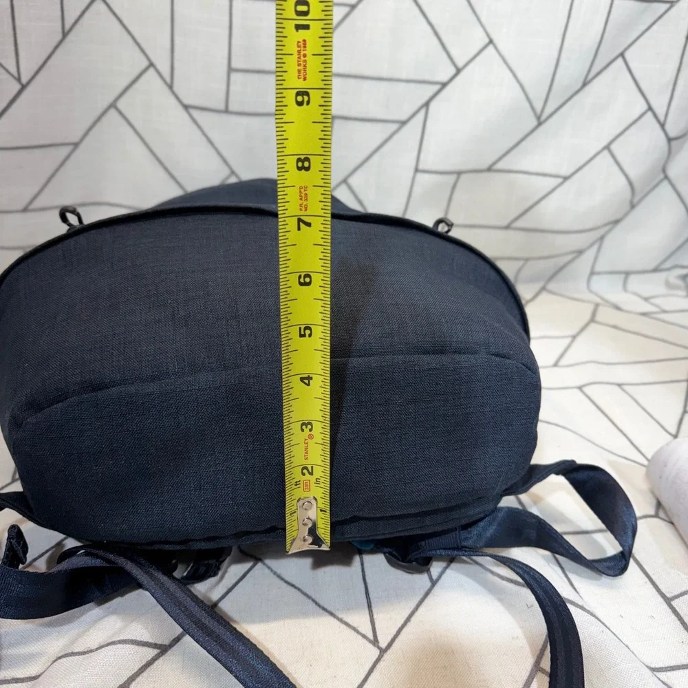 Nathan Backpack One Size Black Hydration Pouch Active Hiking Daypack